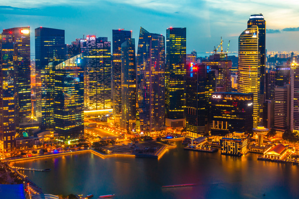 singapore skyline yöllä - Valokuva, kuva