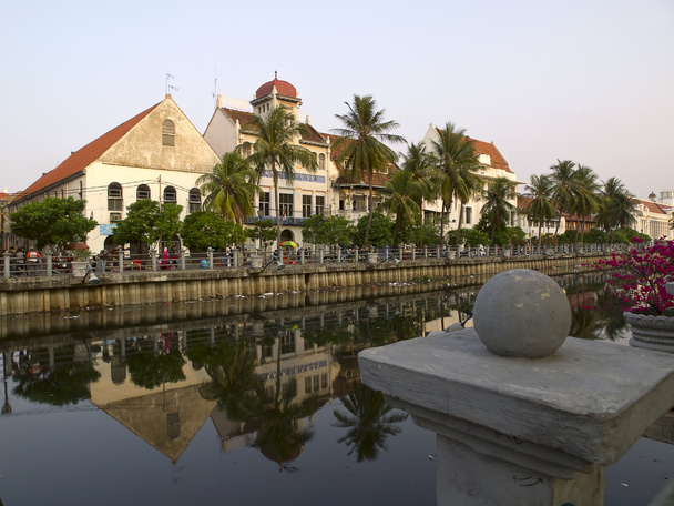 Vista de la antigua Yakarta
 - Foto, imagen