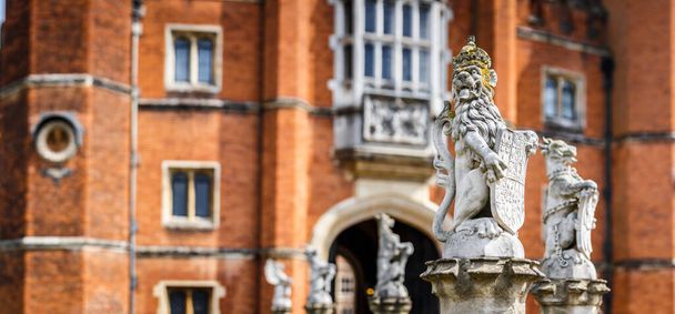 Vista de decorações de Hampton Court em Londres, Reino Unido - Foto, Imagem