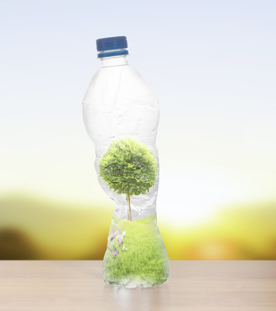 Поликарбонатные пластиковые бутылки для переработки минералов
 - Фото, изображение