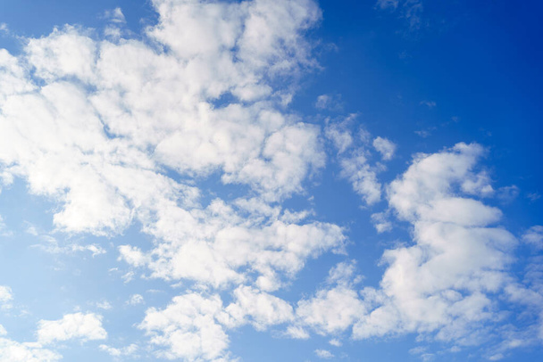 daytime blue sky with white clouds. Weather forecast.  - Foto, Imagen