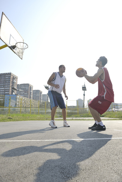 Streetball game at early morning - Foto, afbeelding