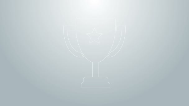 Blauwe lijn Trophy cup icoon geïsoleerd op grijze achtergrond. Prijssymbool. Kampioenschappen icoon. 4K Video motion grafische animatie - Video