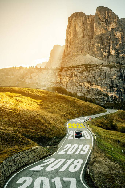 2021 Uuden vuoden automatkat ja tulevaisuuden visio . - Valokuva, kuva