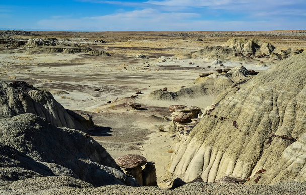 Weird sandstone formations created by erosion at Ah-Shi-Sle-Pah Wilderness Study Area in San Juan County near the city of Farmington, New Mexico.  - Fotoğraf, Görsel