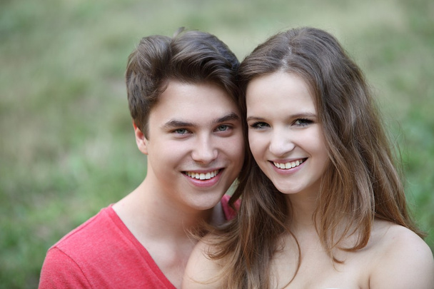 Affectionate loving young teenage couple - Zdjęcie, obraz