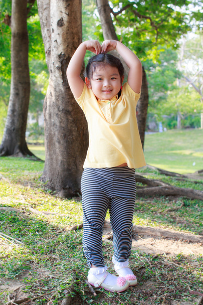 küçük Asyalı kız - Fotoğraf, Görsel