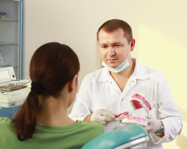 Young woman with dentist - Zdjęcie, obraz
