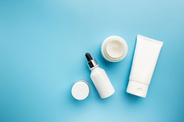 Productos cosmetológicos para el cuidado de la piel - Foto, Imagen
