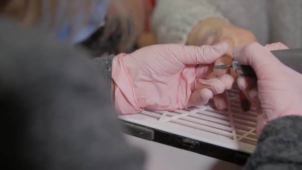 Narzędzia manicure Kobieta - Materiał filmowy, wideo