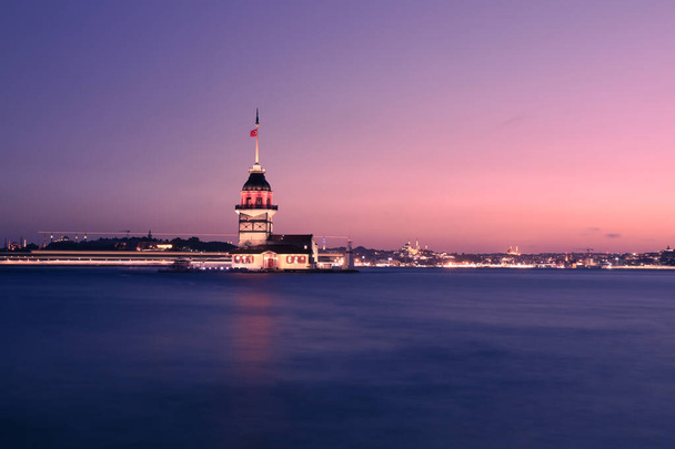 Panenská věž v Bosphorském průlivu, Istanbul City, Turecko - Fotografie, Obrázek