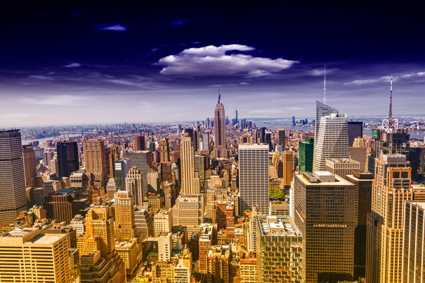 Kaunis näkymä New Yorkiin horisonttiin
 - Valokuva, kuva