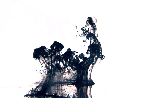 Change the ink in the water - Photo, Image