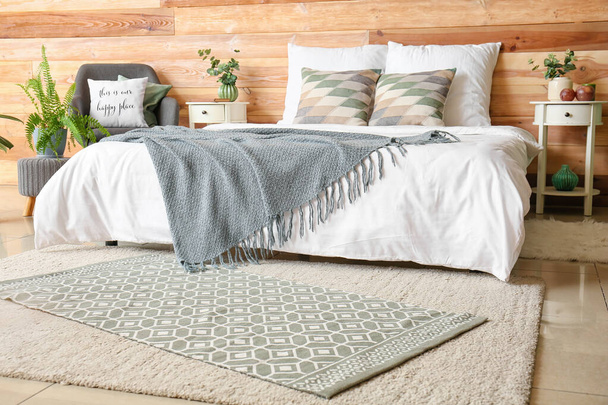 Interno della camera da letto moderna con tappeti - Foto, immagini