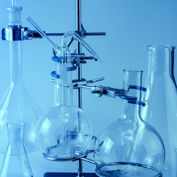 Photo Empty flasks. Laboratory analysis equipment. Chemical laboratory, glassware test-tubes. - Valokuva, kuva