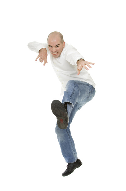 Hombre blanco saltando en patada de aire medio
 - Foto, Imagen