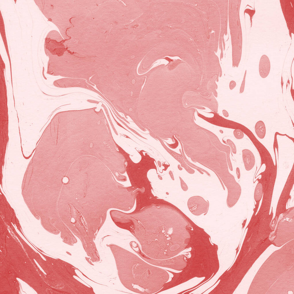 roter Marmorhintergrund mit Farbspritzern Textur - Foto, Bild