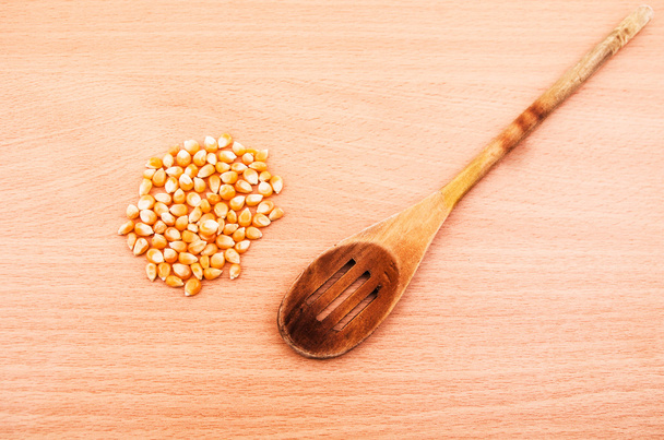 Wood spoon and  grain - Foto, Imagen