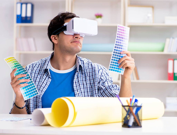Giovane designer con occhiali VR realtà virtuale - Foto, immagini