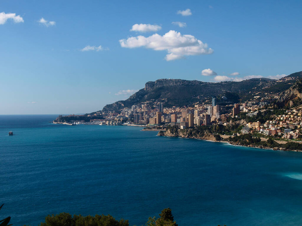 Fransız Riviera, Fransa: Nice ve St. Tropez arasındaki kıyı manzarası - Fotoğraf, Görsel