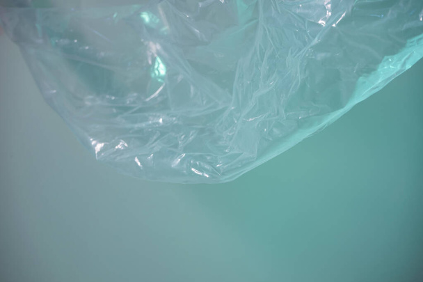 Пластиковый мешок абстрактной текстуры фона для дизайна. Нет пластмассовой сумки, спаси мир, защити землю. - Фото, изображение