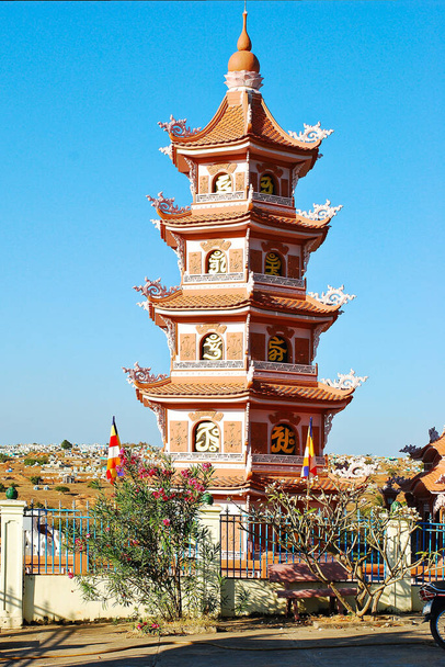 A torony Phan Thien közelében MuiNe régió a vietnámi sírok területén - Fotó, kép