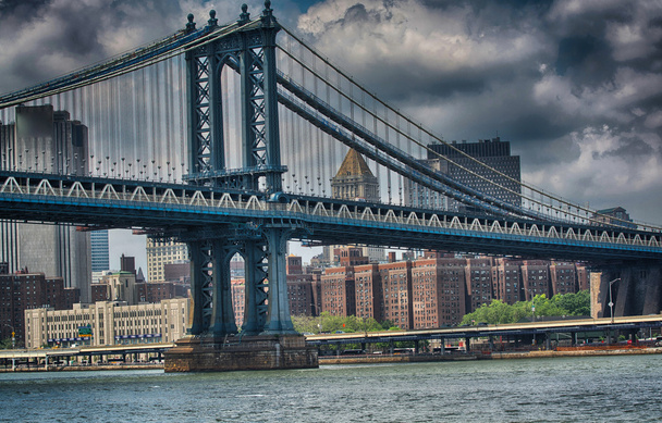 Manhattan Köprüsü yapısı ve new york binalar - Fotoğraf, Görsel