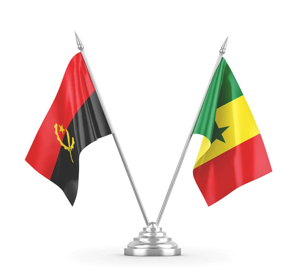 Banderas de mesa Senegal y Angola aisladas en renderizado 3D blanco - Foto, Imagen