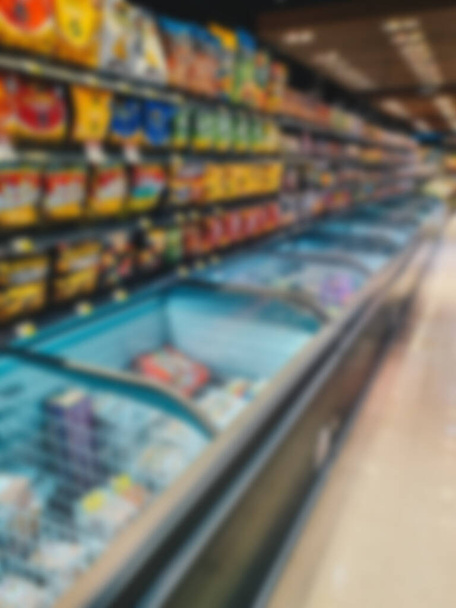 Abstrakti hämärä supermarket ja vähittäiskauppa taustalla käsite - Valokuva, kuva