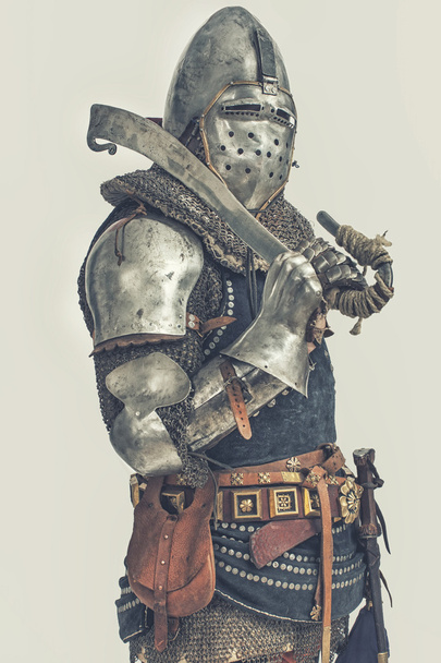 Рыцарь с оружием
 - Фото, изображение