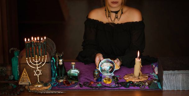 Prediction concept. Old magic, Tarot cards and divination, fortune telling scene - Photo, Image