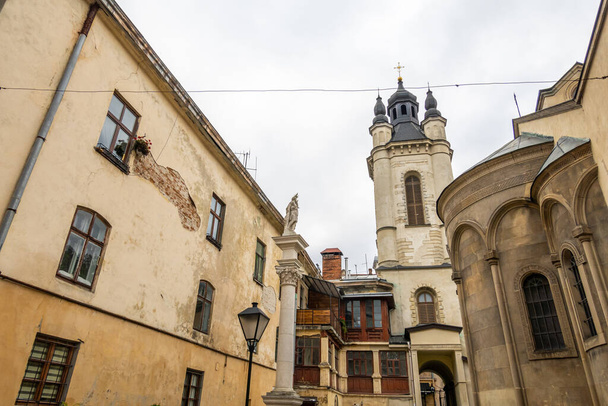 Prachtige straten en huizen van Lviv - Foto, afbeelding