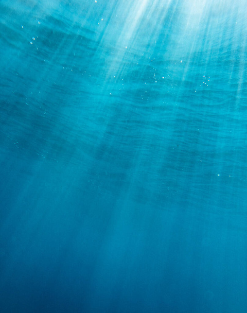 Reflection of sunlight undersea - Photo, Image