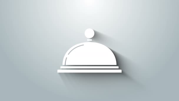 Bianco Coperto con un vassoio di icona del cibo isolato su sfondo grigio. Segnale vassoio e coperchio. Cloche ristorante con coperchio. simbolo degli utensili da cucina. Animazione grafica 4K Video motion - Filmati, video