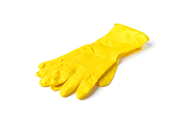 guantes de goma amarillos aislados sobre fondo blanco. - Foto, Imagen