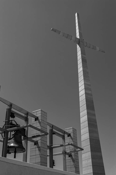 Сан-Джанни Ротондо. Церковь Падре Пио - Фото, изображение