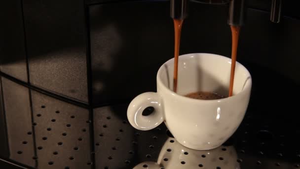 Nalewanie kawy - Materiał filmowy, wideo