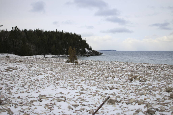 La côte de la baie géorgienne canada en saison hivernale. Photo de haute qualité - Photo, image