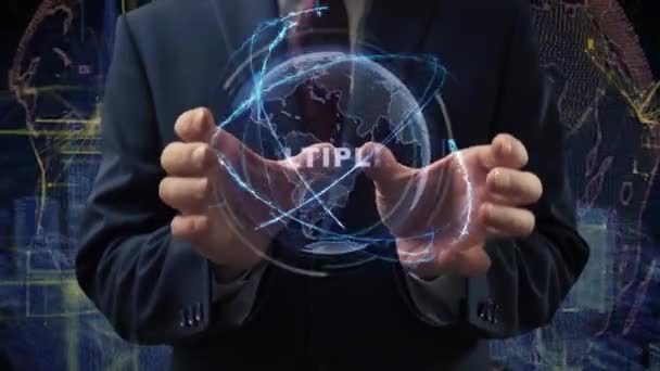 Las manos masculinas activan el multiplicador del holograma - Metraje, vídeo