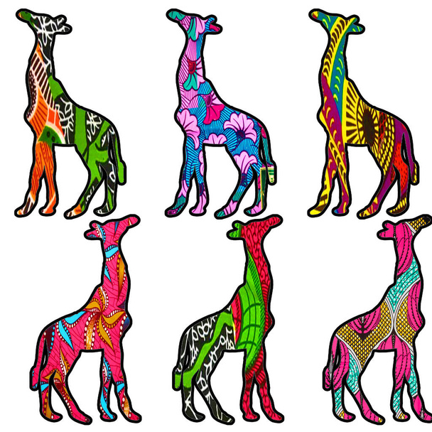 Giraffenstoff-Collage aus buntem Retro- und afrikanischem Stoff. Großes afrikanisches Kunstgeschenk für Elefantenliebhaber.  - Foto, Bild