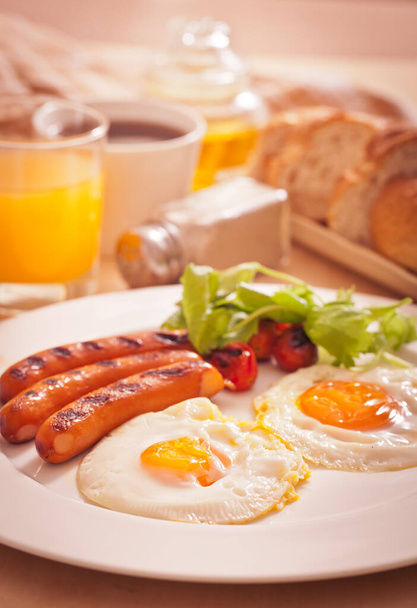 Huevo frito para el desayuno - Foto, Imagen