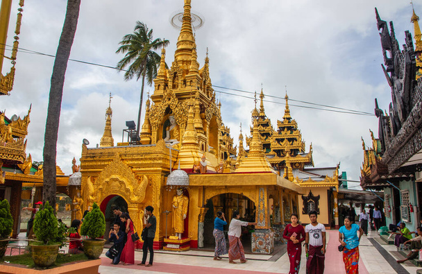 Kyauktan Township, Yangon Region Myanmar Burma Asia, visit the Kyauktan Ye Le Pagoda - 写真・画像