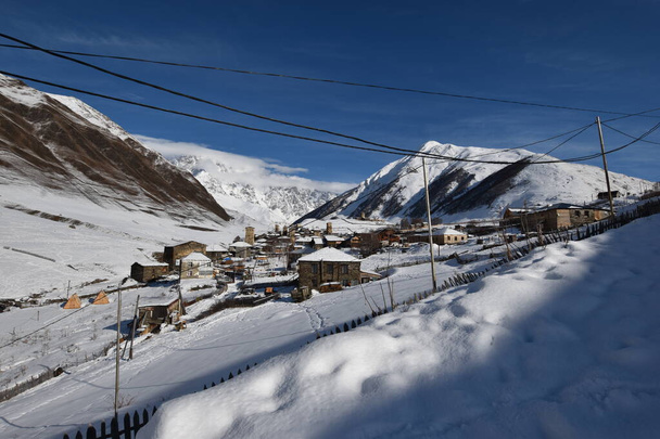Winter in Ushguli in the Caucasus Mountains in Samegrelo-Zemo Svaneti region, georgia - Фото, зображення