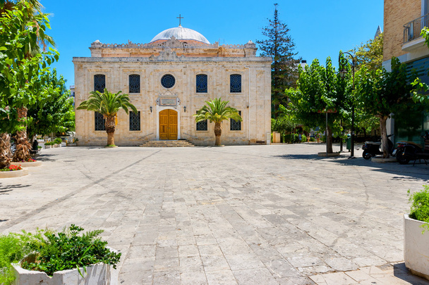 Iglesia de San Titos. Heraklion, Creta
 - Foto, Imagen