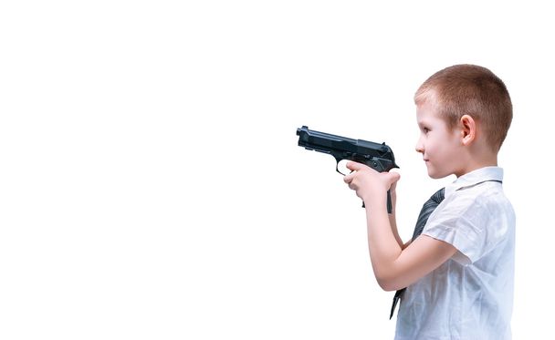 boy with gun - Foto, Imagem
