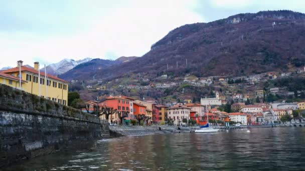 Como lake harbor with boats at sunset - Footage, Video