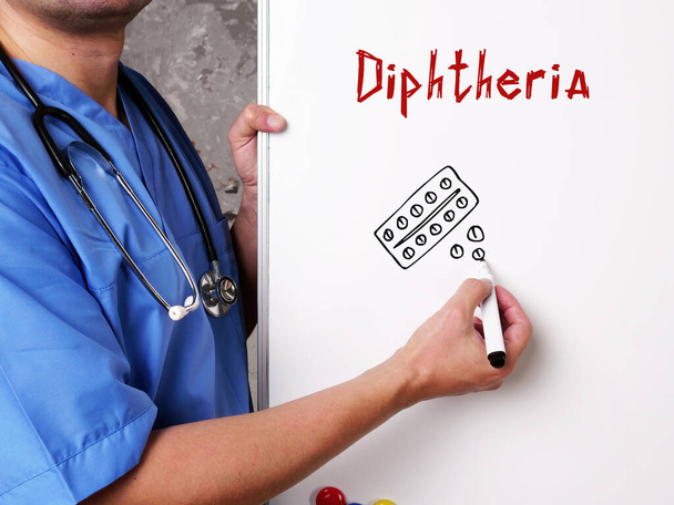 Inscripción de difteria en la hoja - Foto, imagen