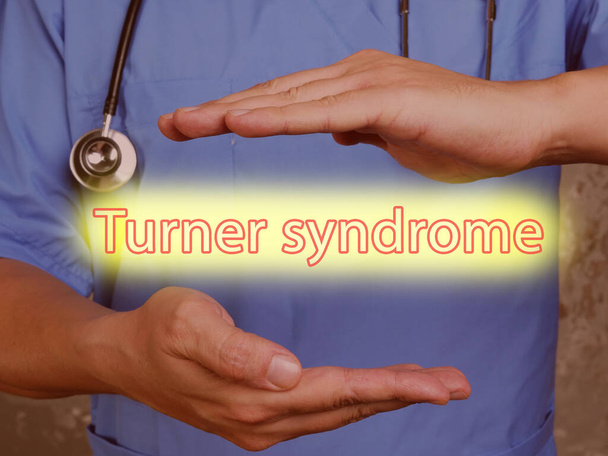 Concept de soins de santé sur le syndrome de Turner avec phrase sur le morceau de papier - Photo, image