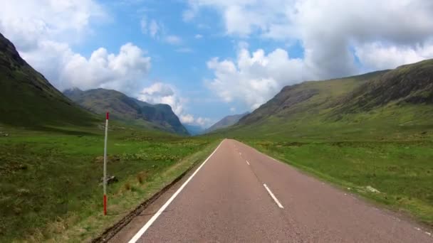 POV fährt A82 Drei Schwestern von Glencoe Schottland - Filmmaterial, Video