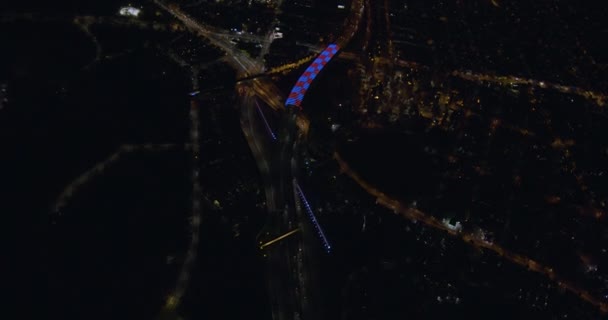 Letecká noc pohled Citylink zvuková trubka Flemington Melbourne - Záběry, video